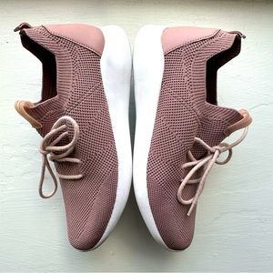 Aldo size 8 blush colored sneakers